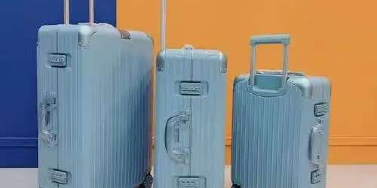 旅行新標準——RIMOWA行李箱的魅力與科技創新