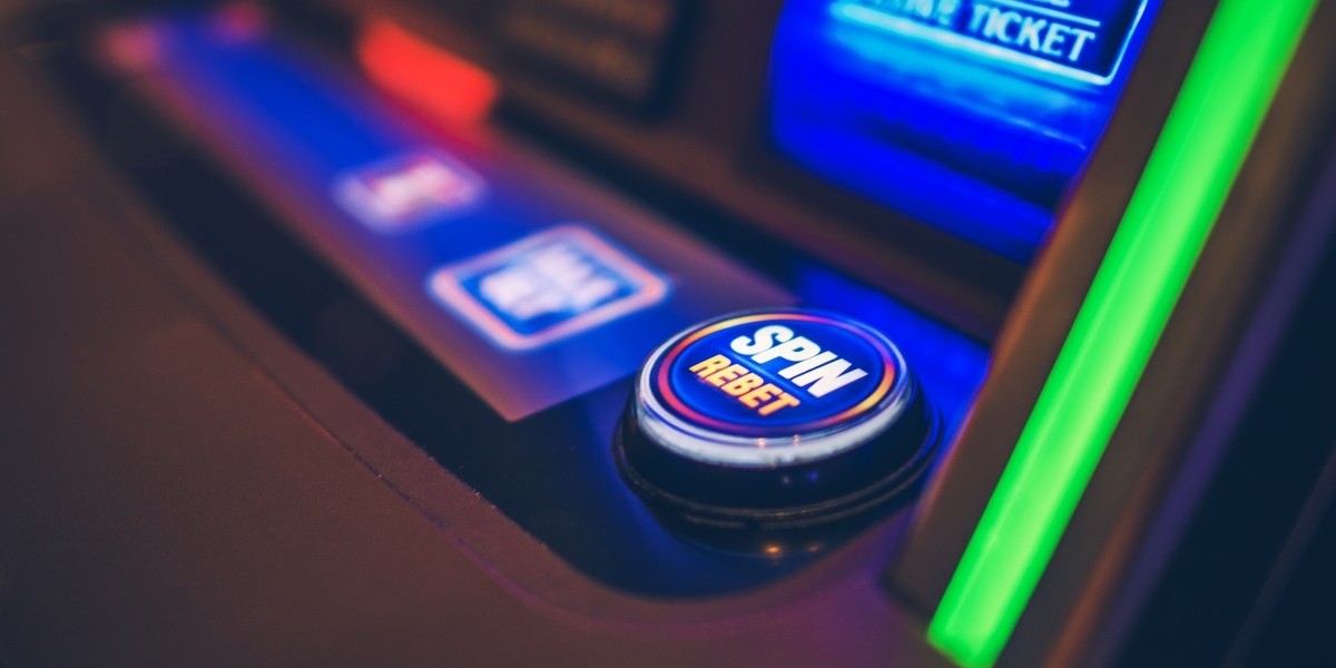 Exploring the World of Online Sports Betting: Developments, Regulations, and Responsible Play